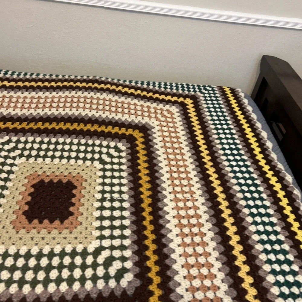 Vintage Handmade Crochet Granny Square Afghan Throw Blanket 63 x‎ 63 Earth Tone